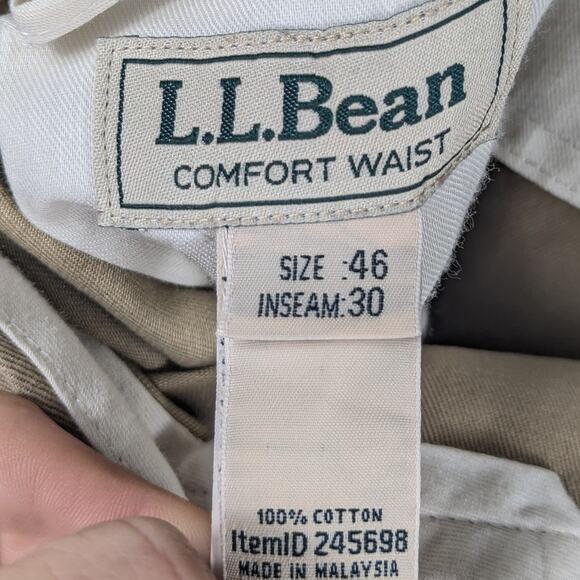 L.L. Bean Comfort Waist Khaki Chino Pants Men’s 46x30 100% Cotton Relaxed Fit - Picture 4 of 4